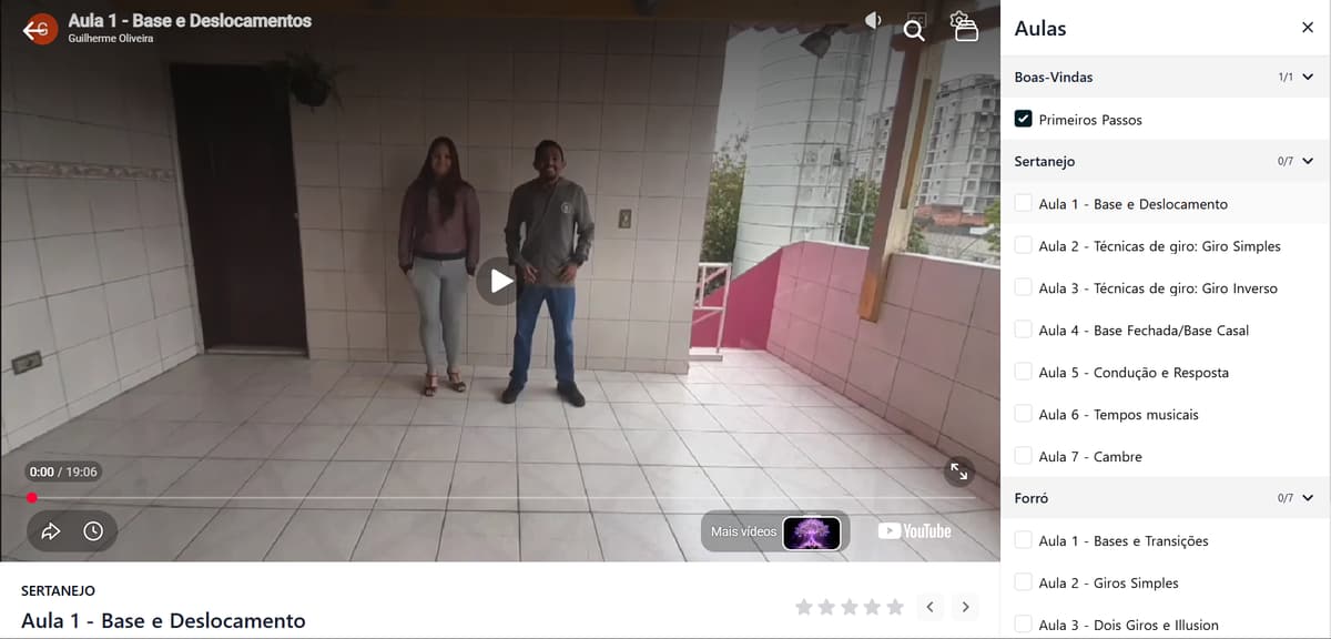 Área de alunos da VIVUS+ com a Aula 1 de Sertanejo aberta e a lista de aulas ao lado